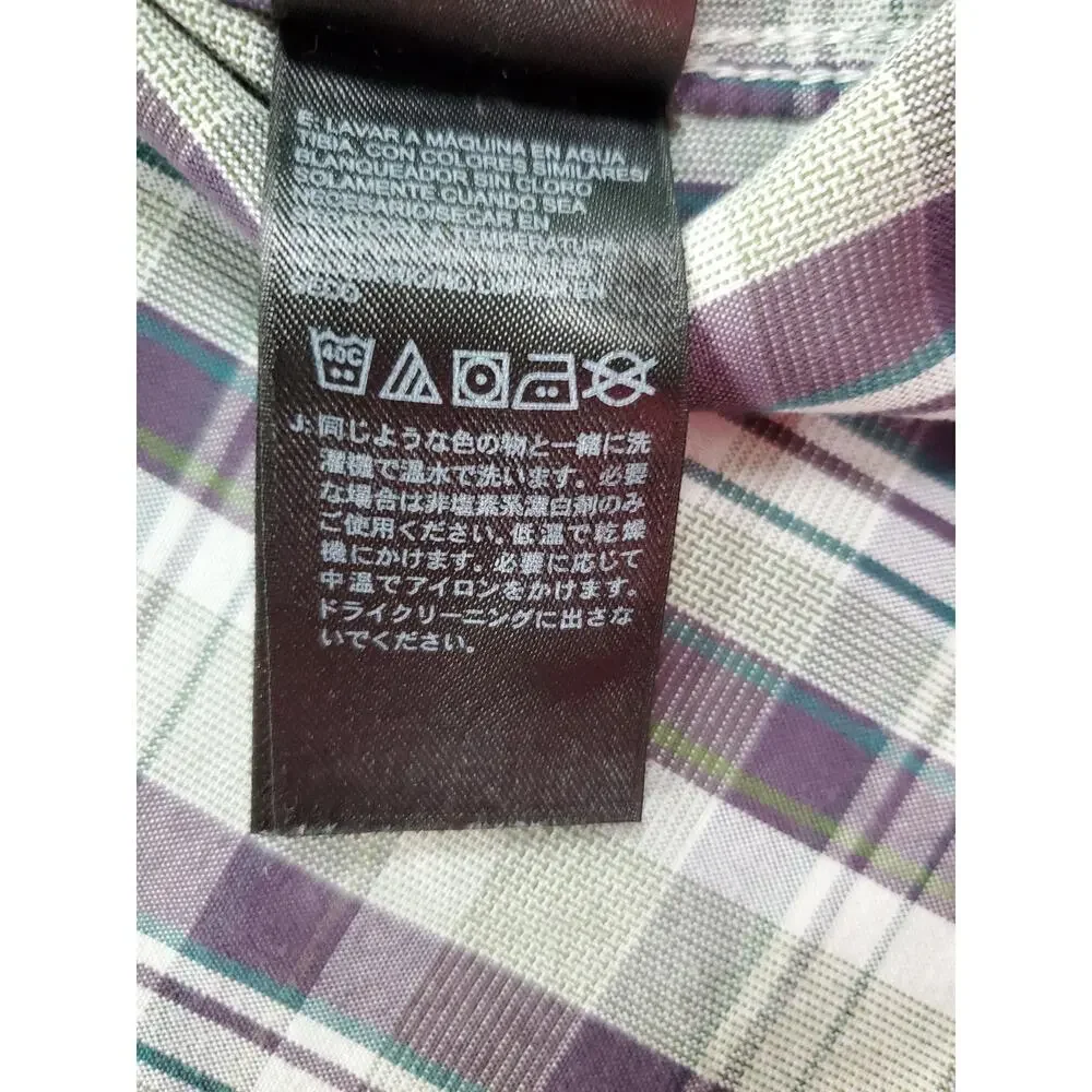 The North Face collared plaid men’s button front shirt